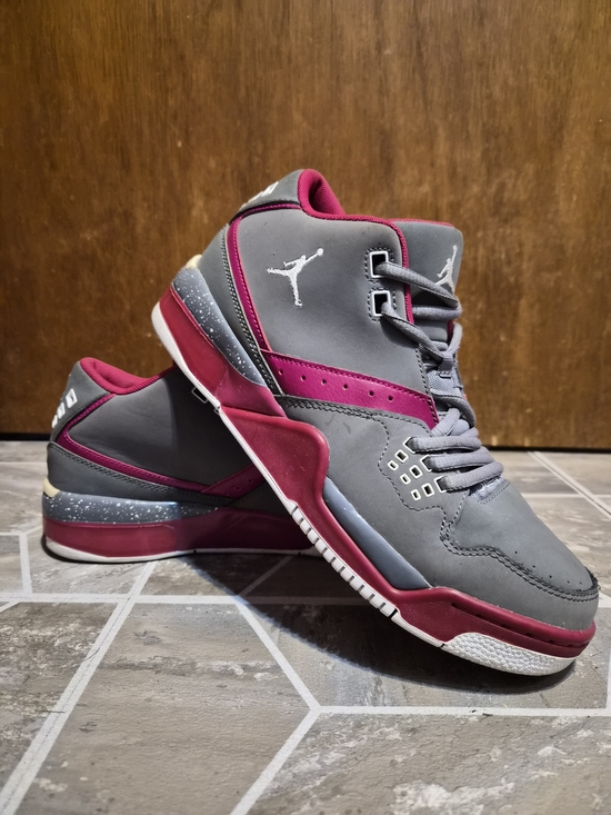 Jordan Other - Air Jordan Style Juniors Mid Sneakers - Gray & Magenta